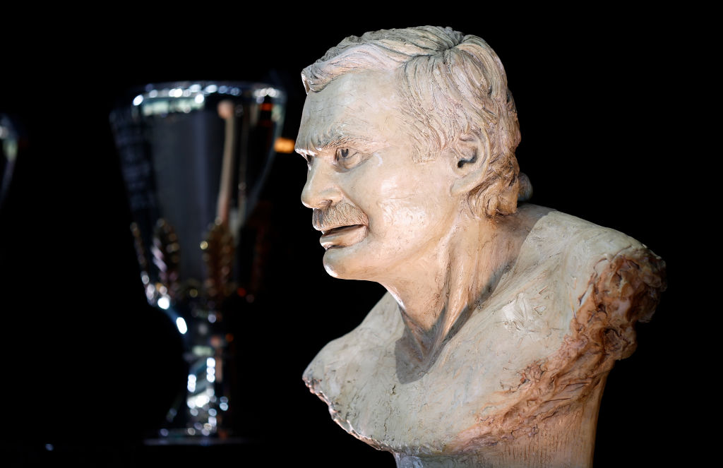 Article image for AFL remains in discussions with Barassi family over plans to honour football great