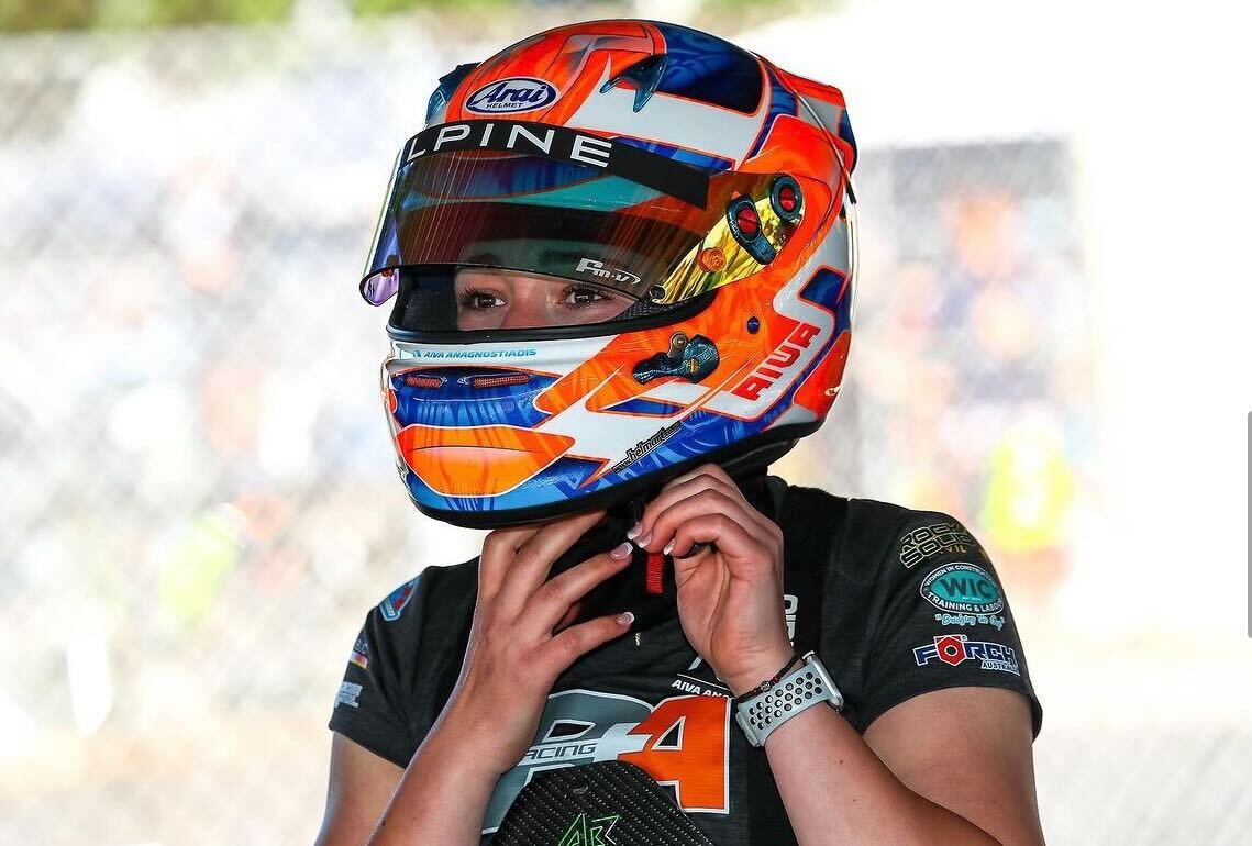 Article image for The Melbourne teenager hoping to become first female Formula 1 driver