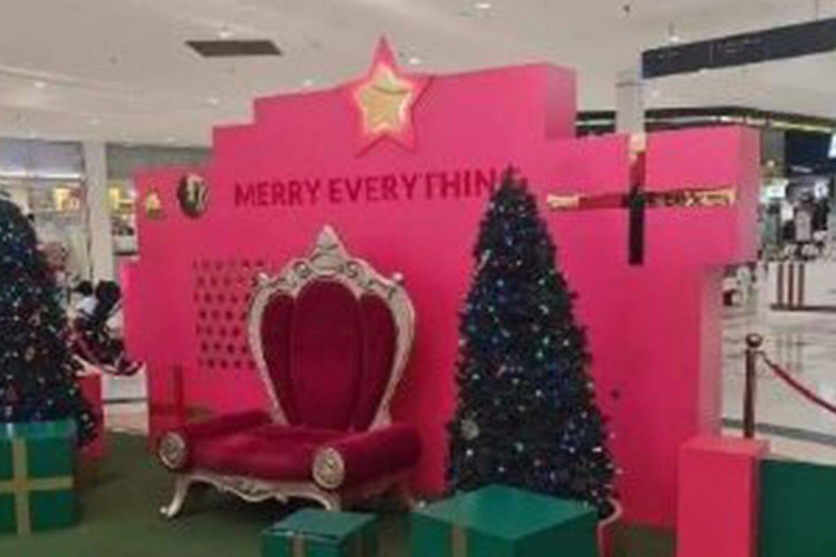 Article image for Social media outrage causes Christmas sign to be changed at shopping centre