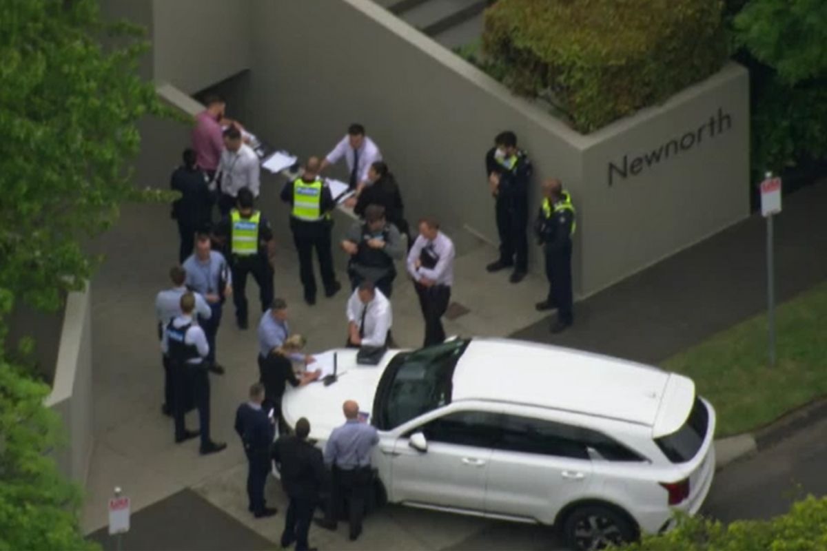 Man in custody after high speed police chase across Melbourne's south-east