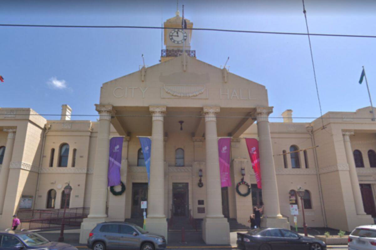 Article image for City of Yarra passes motion for Gaza ceasefire, leaving a councillor ‘very disappointed’