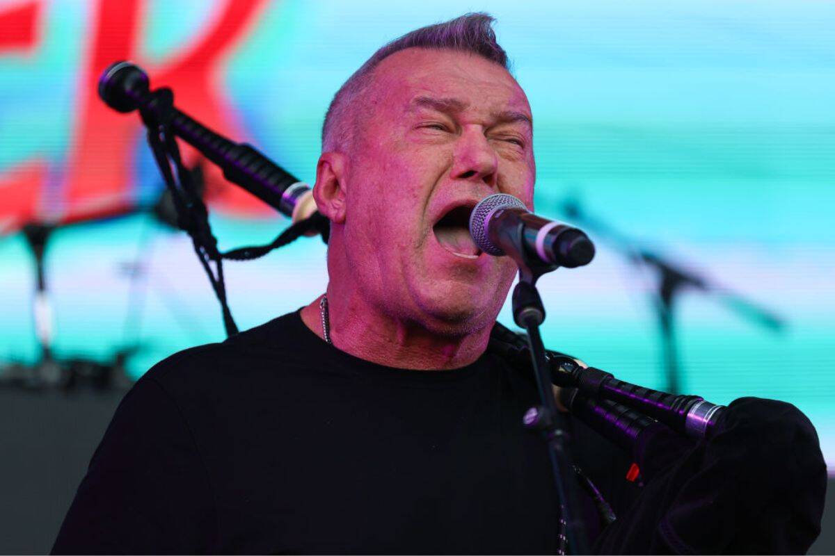 Article image for How long Peter Ford thinks Jimmy Barnes will be out of action for following health scare