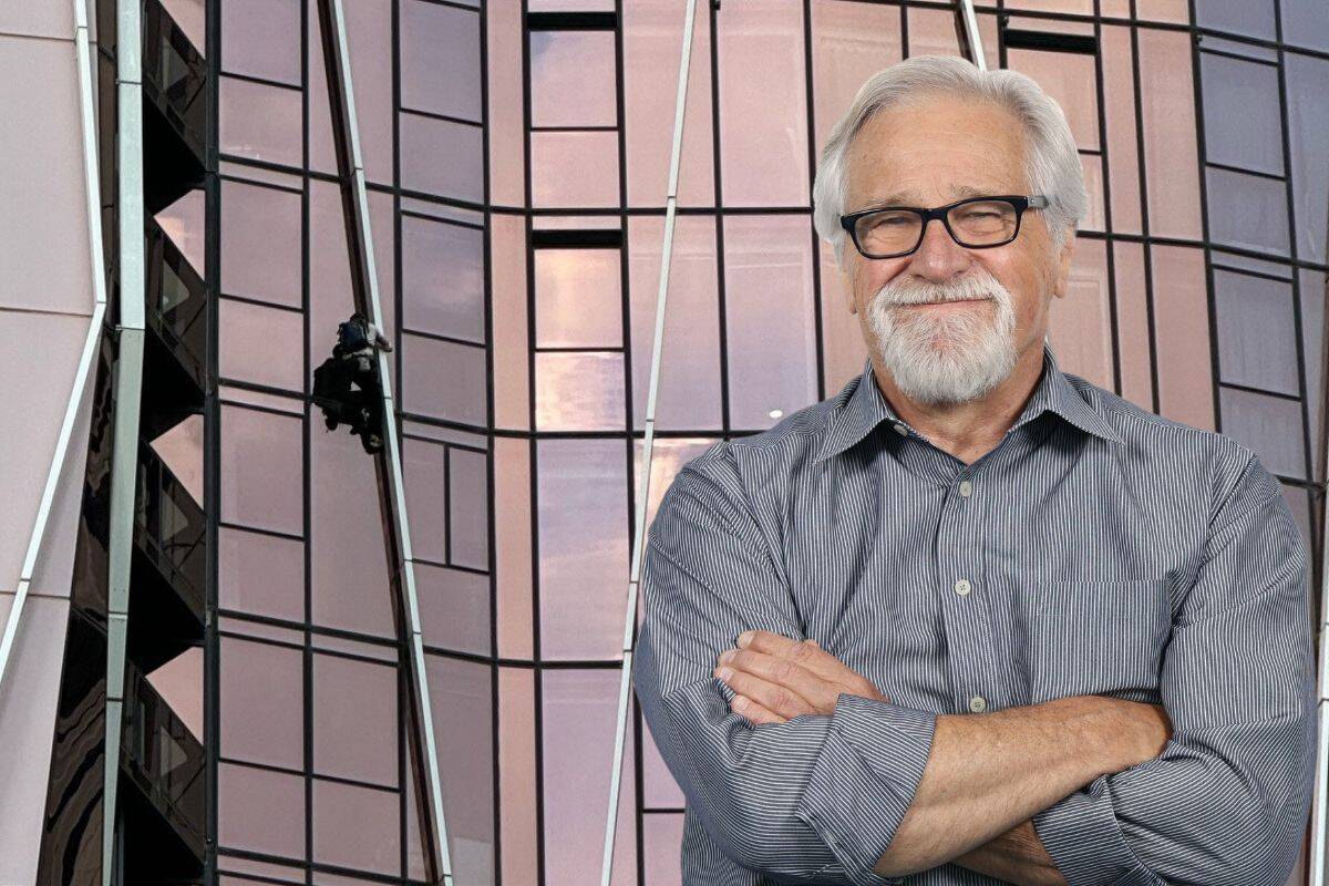 Article image for ‘Get out of the country’: Neil Mitchell slams ‘French Spiderman’ stunt