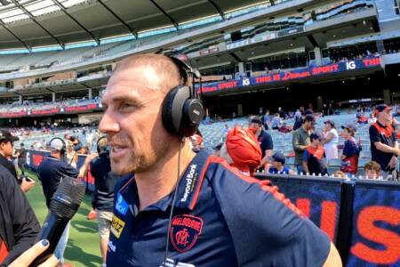 Listen live 3aw deals