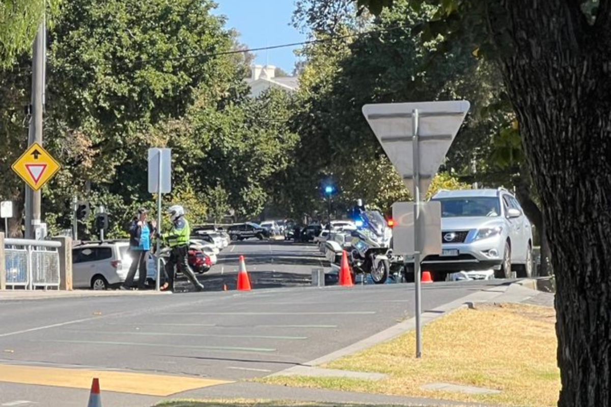 Article image for Police cordon off home in Victoria’s north west following reports of man with firearm