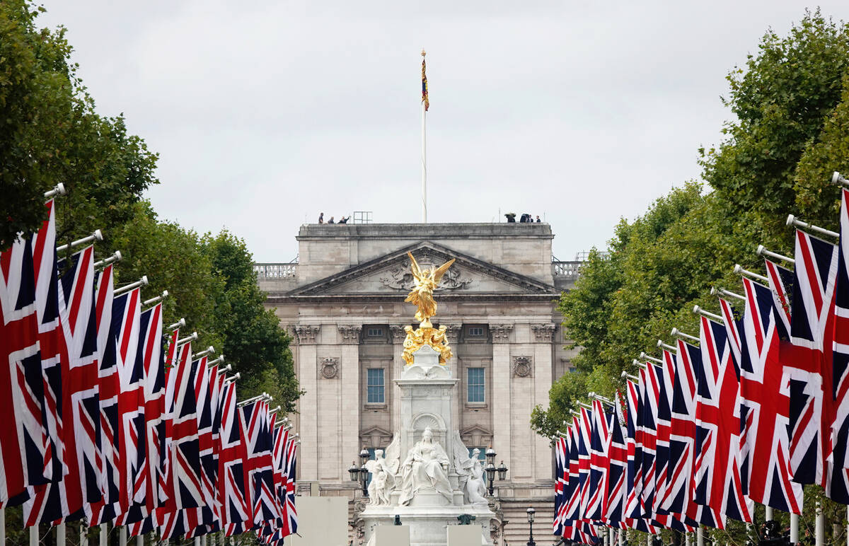 Article image for The ‘crazy conspiracies’ around new royal family photo