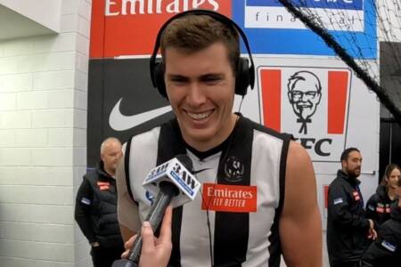 Mason Cox comments on the white glove he wore and takes a light-hearted dig at Tony Shaw!