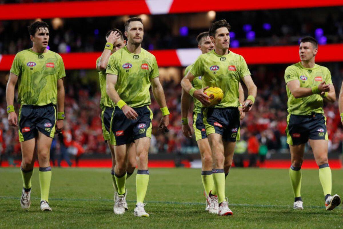 Article image for The ‘biggest challenge’ facing the umpires in the AFL right now