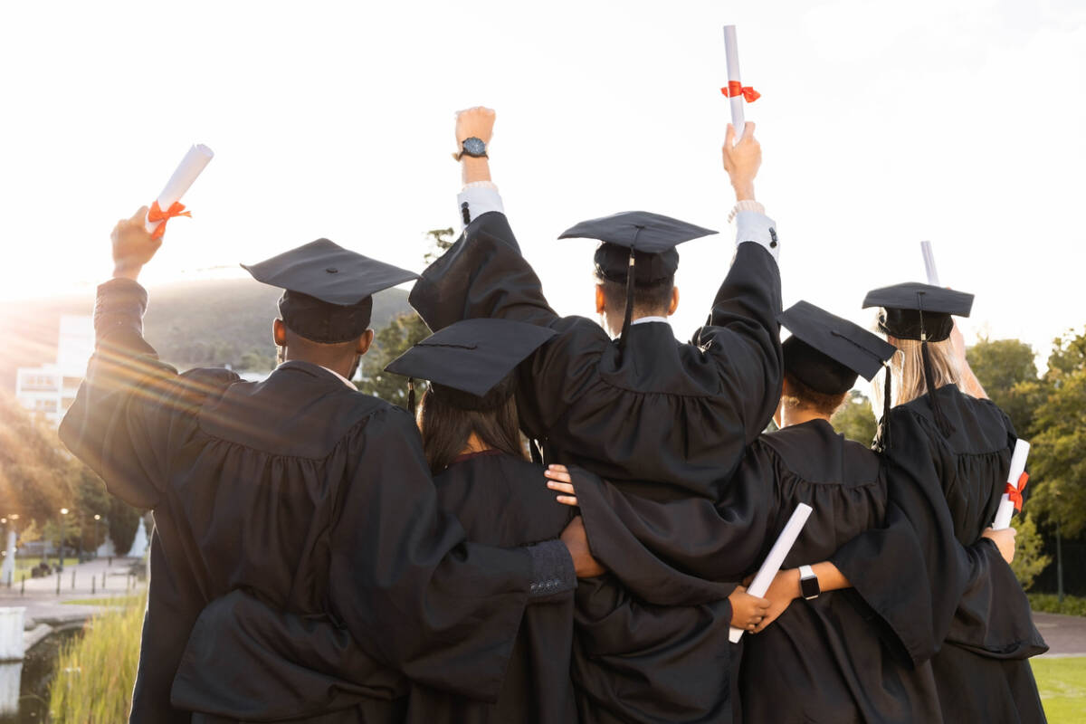 Article image for Questions raised over the realisticness of a new higher education target by the federal government