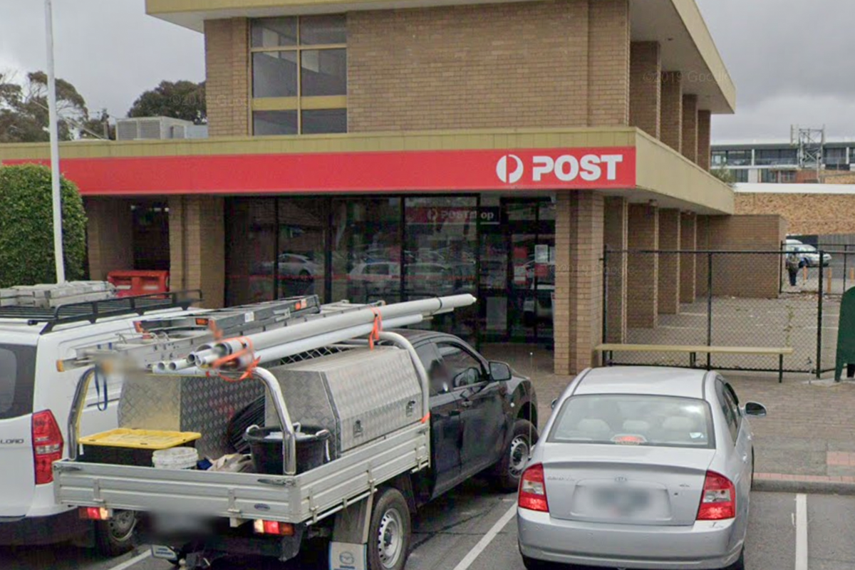 Article image for Heartless thieves rob post office in Bayside