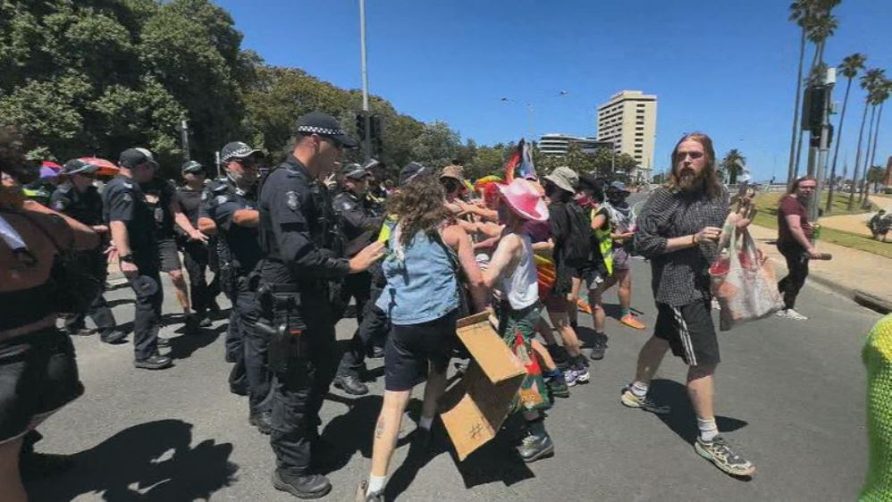 Article image for Midsumma boss ‘disappointed’ police won’t take part in pride march