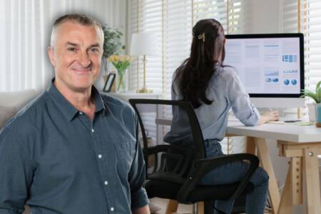 Tom Elliott weighs in on the push to ban public servants working from home