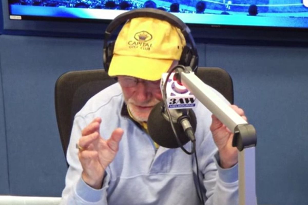 Article image for What Kevin Bartlett thinks is the most ‘disgraceful’ rule in the history of football