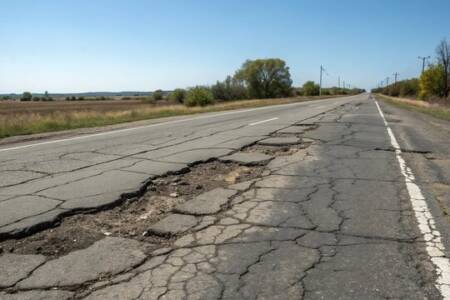 Farmers hopeful election campaign will turn its focus to rural Victorian roads