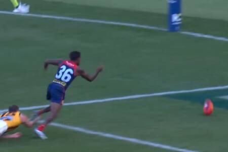 3AW commentary team in uproar after ‘worst non-call of the year’