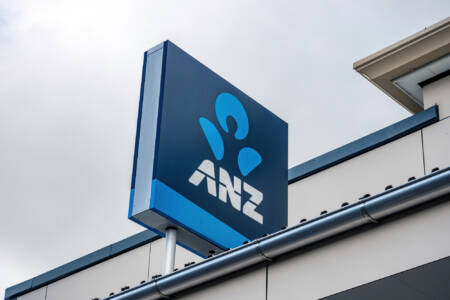 Customer ‘absolutely dumbfounded’ after bank goes cashless