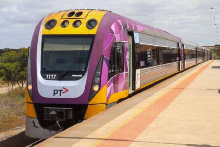 ‘Deplorable’: Frustrated V/Line commuters flood the 3AW talkback line
