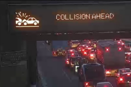 Lengthy delays persist after city-bound Princes Freeway closure