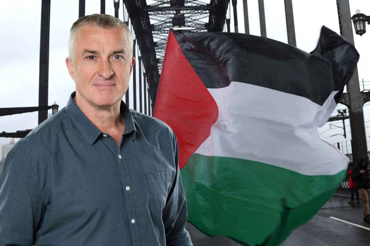 Article image for Tom Elliott and pro-Palestine protest organiser lock horns over nationwide march