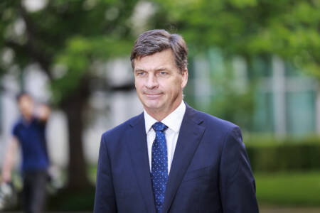 Shadow Defence Minister calls on Anthony Albanese to ‘get serious’