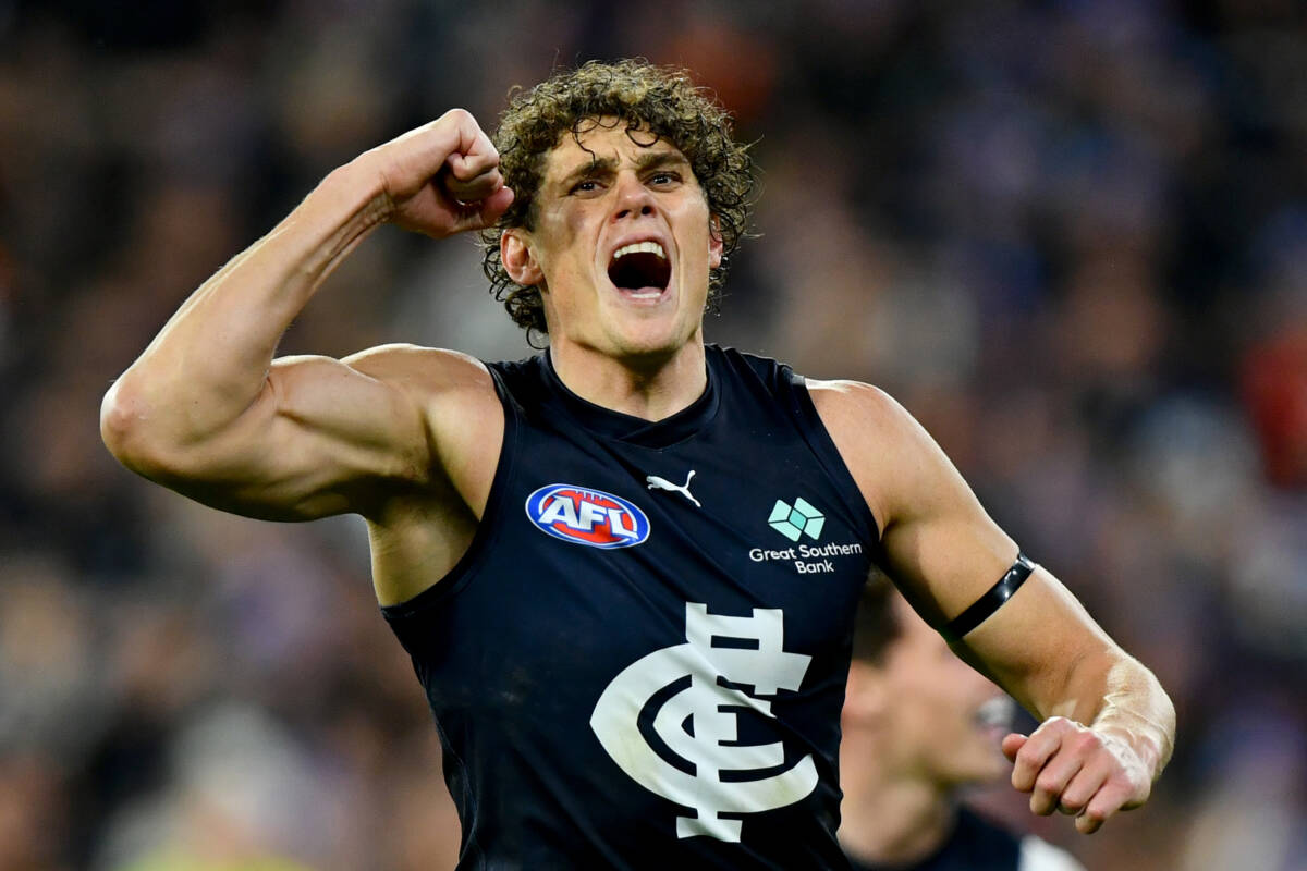 Article image for Matthew Lloyd’s snap reaction to Sydney’s offer for Charlie Curnow