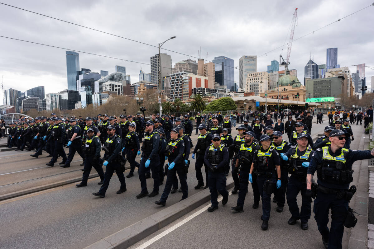 Article image for Tom Elliott goes head-to-head with city protester following day of violence