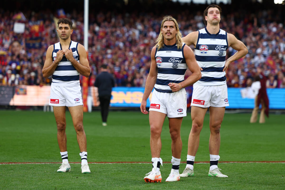 Article image for Geelong scraps future Mad Monday celebrations after public backlash