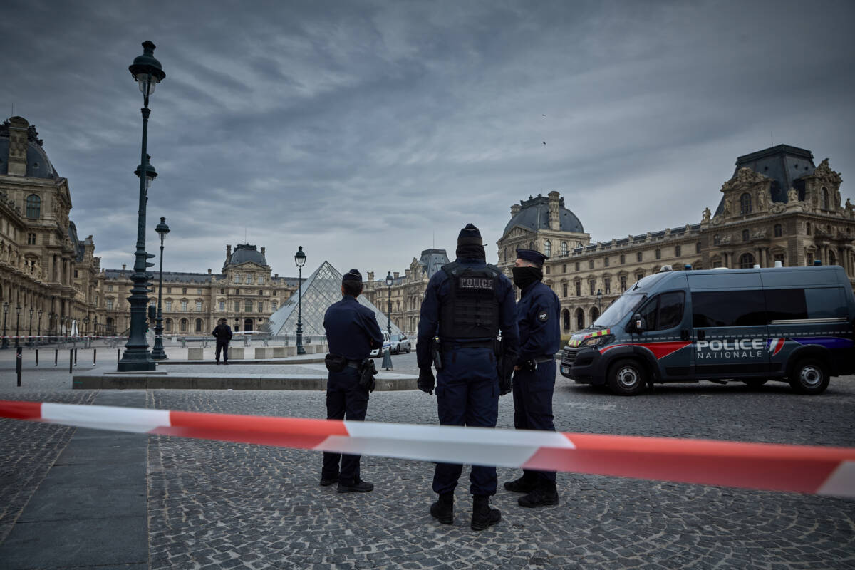 Article image for The ‘absolutely massive’ Louvre robbery gripping the world