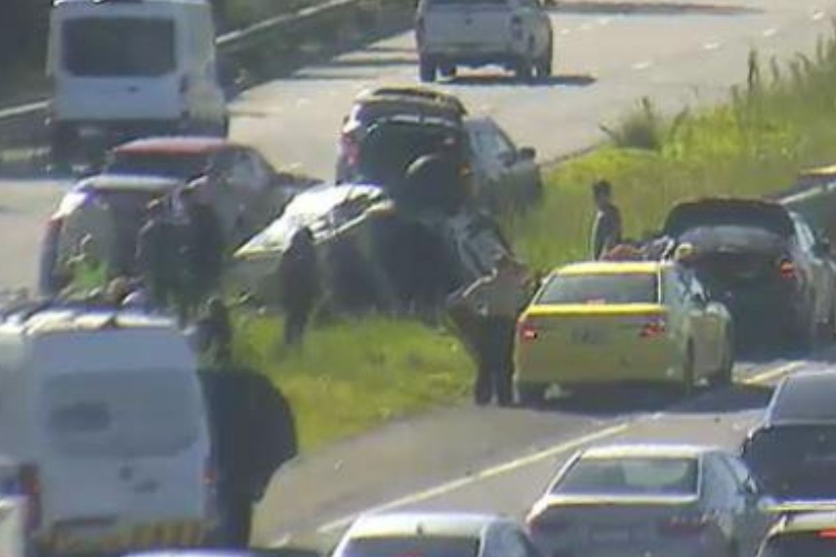 Article image for ‘Really bad’ multi-vehicle crash causes peak hour chaos on the Tullamarine Freeway