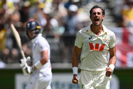Former Australian cricketer applauds Mitchell Starc’s ‘unbelievable’ Ashes display