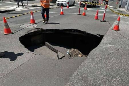 ‘Couldn’t believe it’: HUGE sinkhole opens up in Melbourne’s inner-north