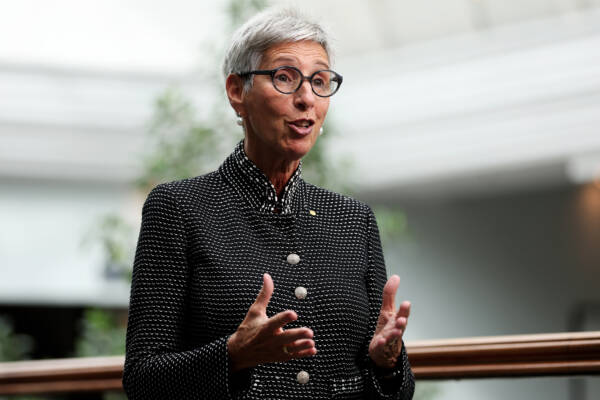 'Failure in leadership': Linda Dessau calls on government to act after Bond