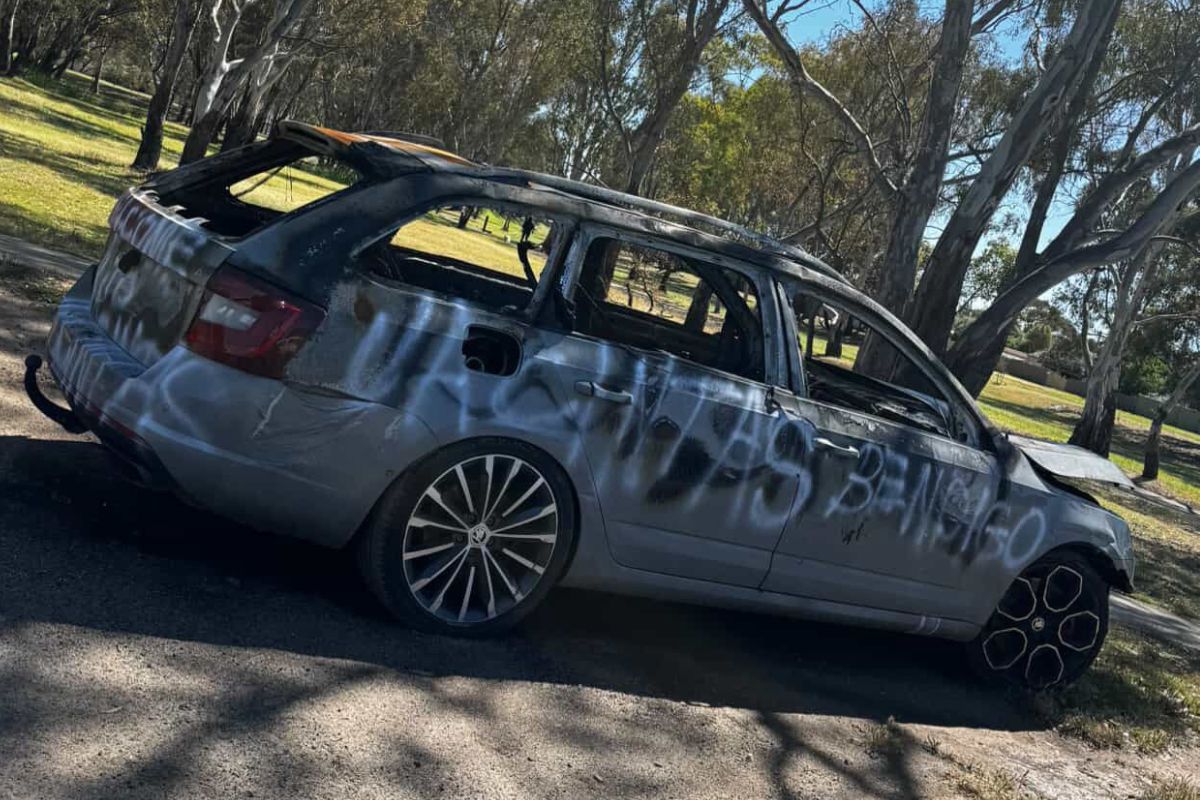 Article image for Car firebombed in Bendigo with graffiti referencing Premier Jacinta Allan