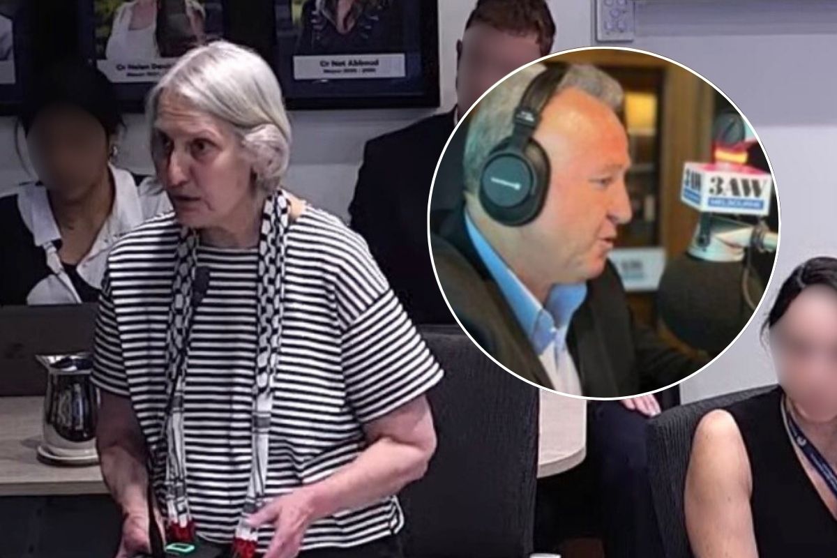 Article image for ‘Completely horrified’: Councillor criticises colleague for wearing Palestinian garb