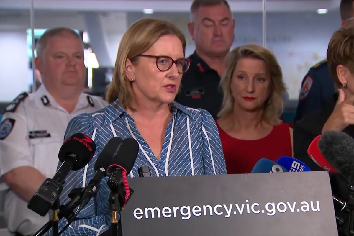 Article image for Premier Jacinta Allan’s latest message as bushfire conditions ‘among the worst’ in several years