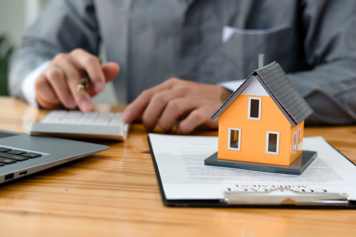 Article image for ‘It is ridiculous!’: Passionate landlord goes OFF on 3AW talkback line