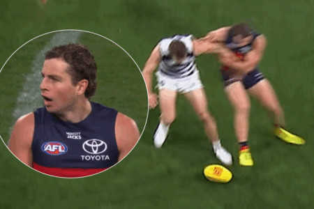 3AW commentary team’s reaction to last touch free kick controversy