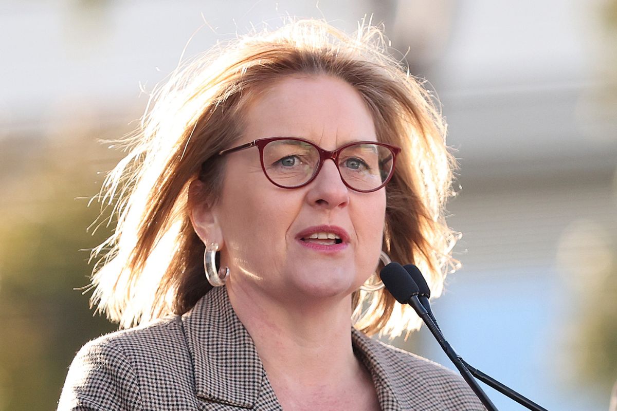 Article image for The three things the Greens and Coalition want IBAC to be able to do in Victoria