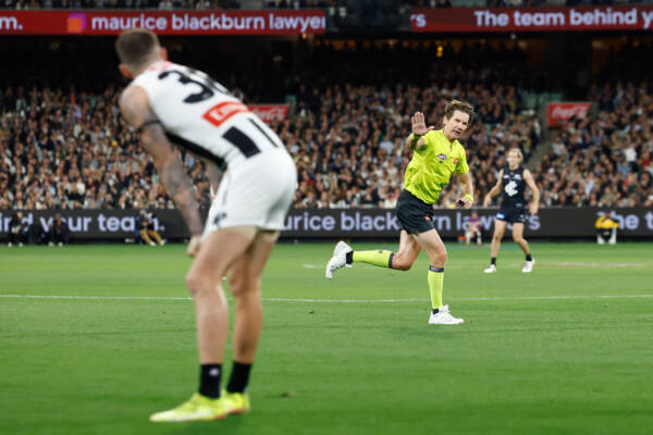 'A dog's breakfast': Richo criticises the stand rule