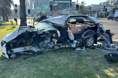 ‘Really significant’: Caller reports huge crash in Port Melbourne