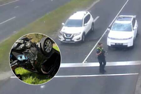Car flips onto roof in ‘confronting’ multi-vehicle collision in Mount Waverley