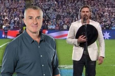 ‘Very strange’: Tom Elliott weighs in on State of Origin national anthem controversy
