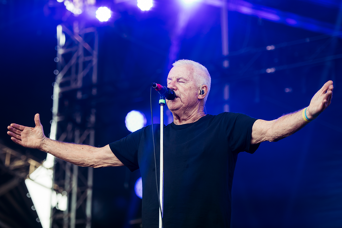 Article image for Daryl Braithwaite reveals moment he knew it was time to ‘give it up’