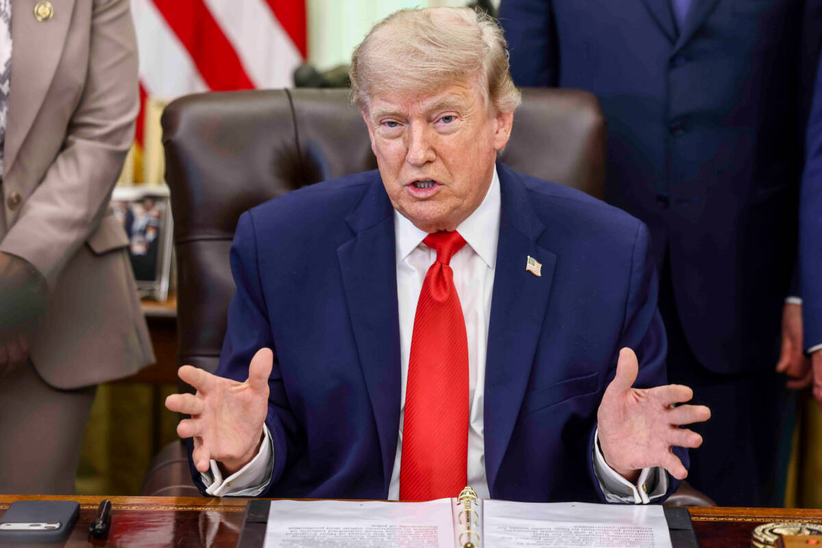 Article image for US President Donald Trump announces peace deal between US and Iran