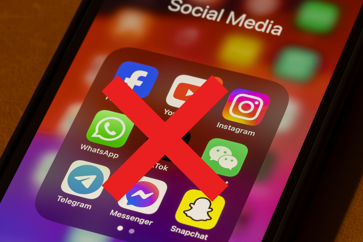 Article image for Cybersecurity adviser calls for government to ‘double down’ on child social media ban