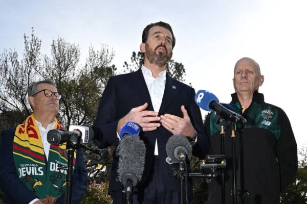 'Why now?': Brendon Gale questioned on timing of Ken Hinkley appointment