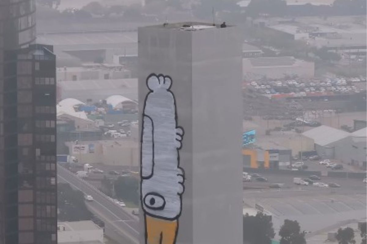 Article image for The tip-off on the ‘Pam the Bird’ graffiti on the Bolte Bridge