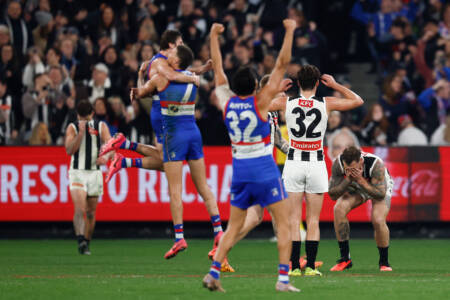 The Bulldogs survive after Collingwood’s heartbreaking miss after the siren!
