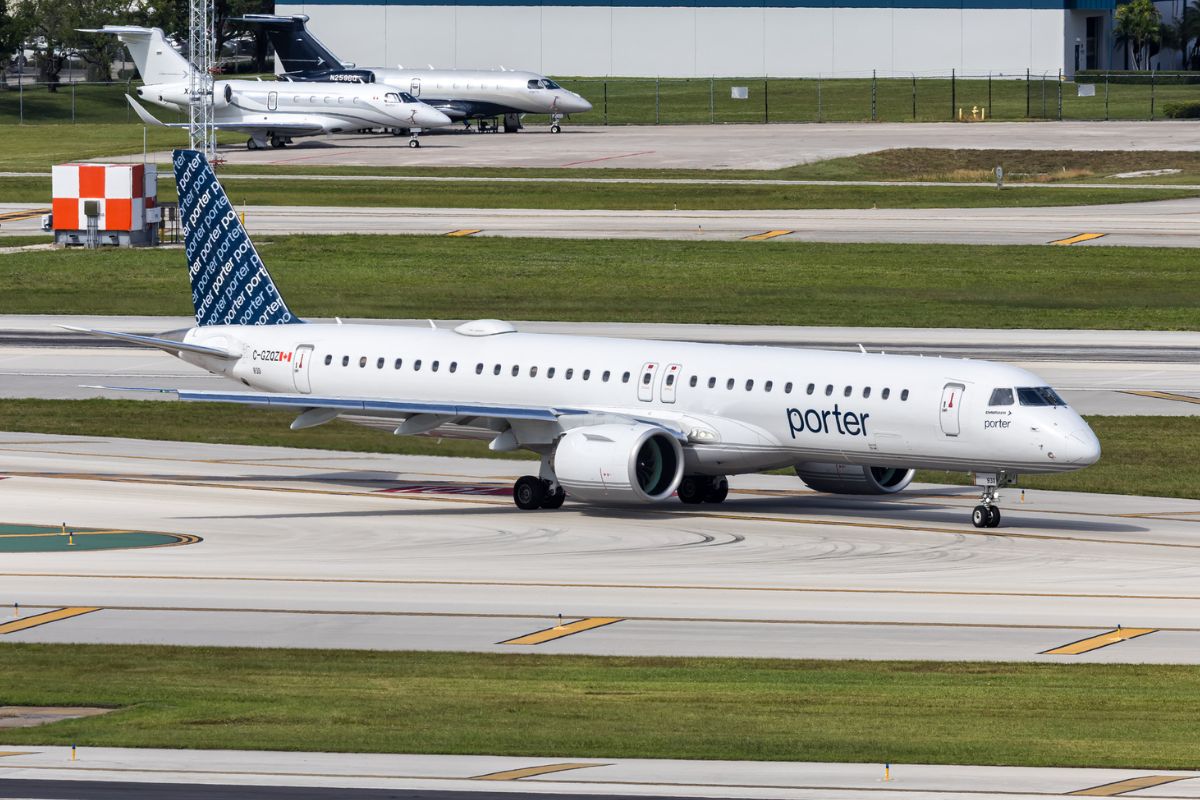 Article image for Domestic flight cancelled in Canada due to petulant toddler
