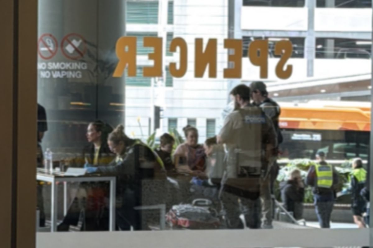 Article image for ‘Absolutely awful’: Young boy assaulted and woman stabbed in the CBD